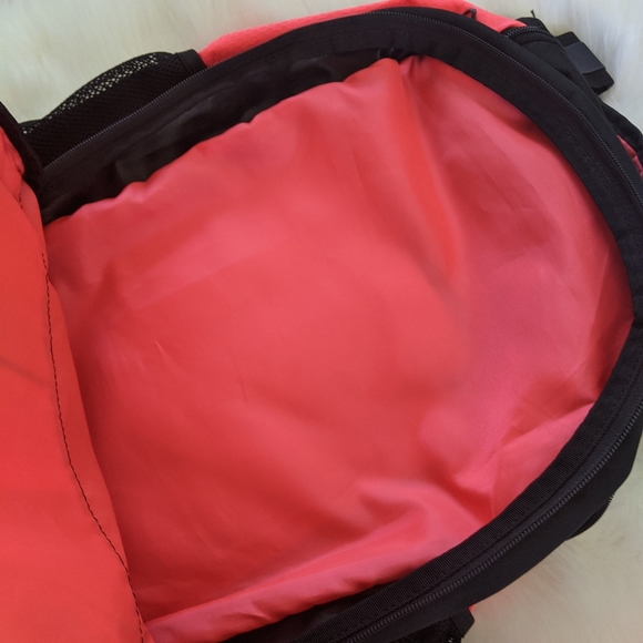 Adidas Backpack - Picture 3 of 9